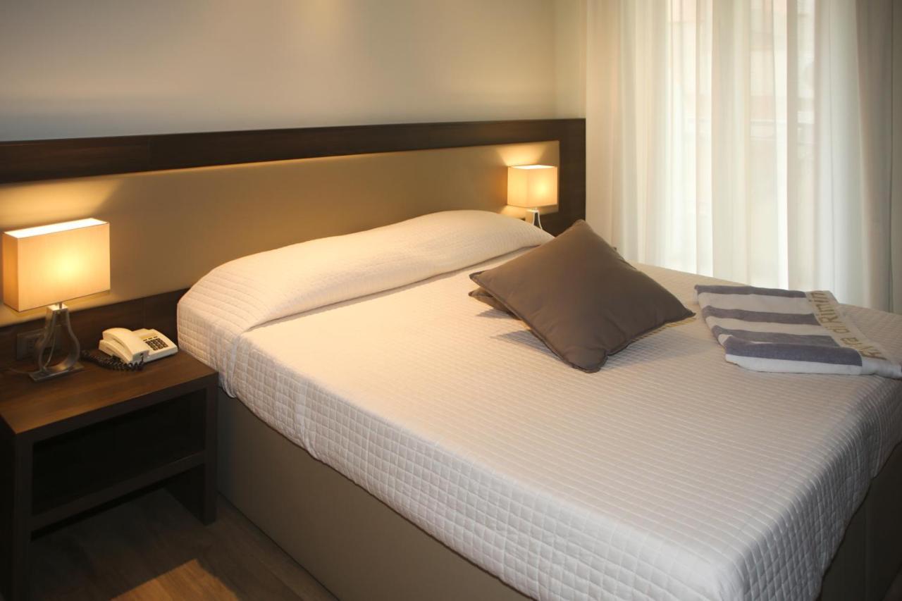 Hotel Dear Rimini Esterno foto